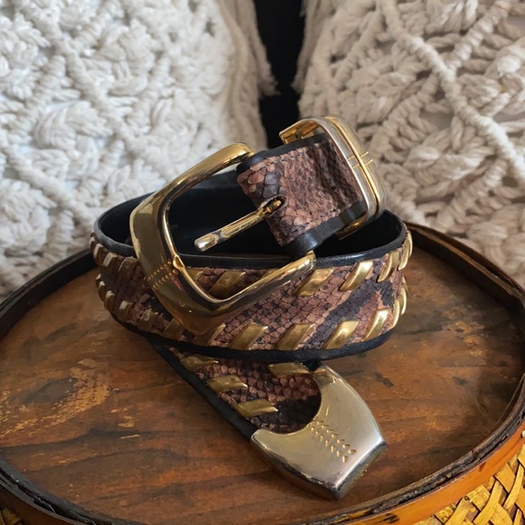 ?♥️ HOST PICK VINTAGE ST. MARTEEN 100% LEATHER DARK BROWN BLACK GOLD METAL BELT main image 11